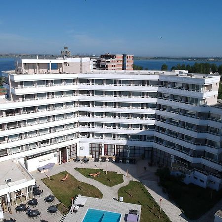 Hotel Ambasador Mamaia Ngoại thất bức ảnh