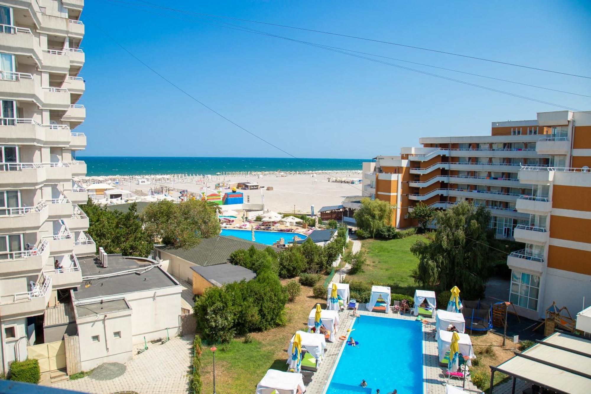 Hotel Ambasador Mamaia Ngoại thất bức ảnh