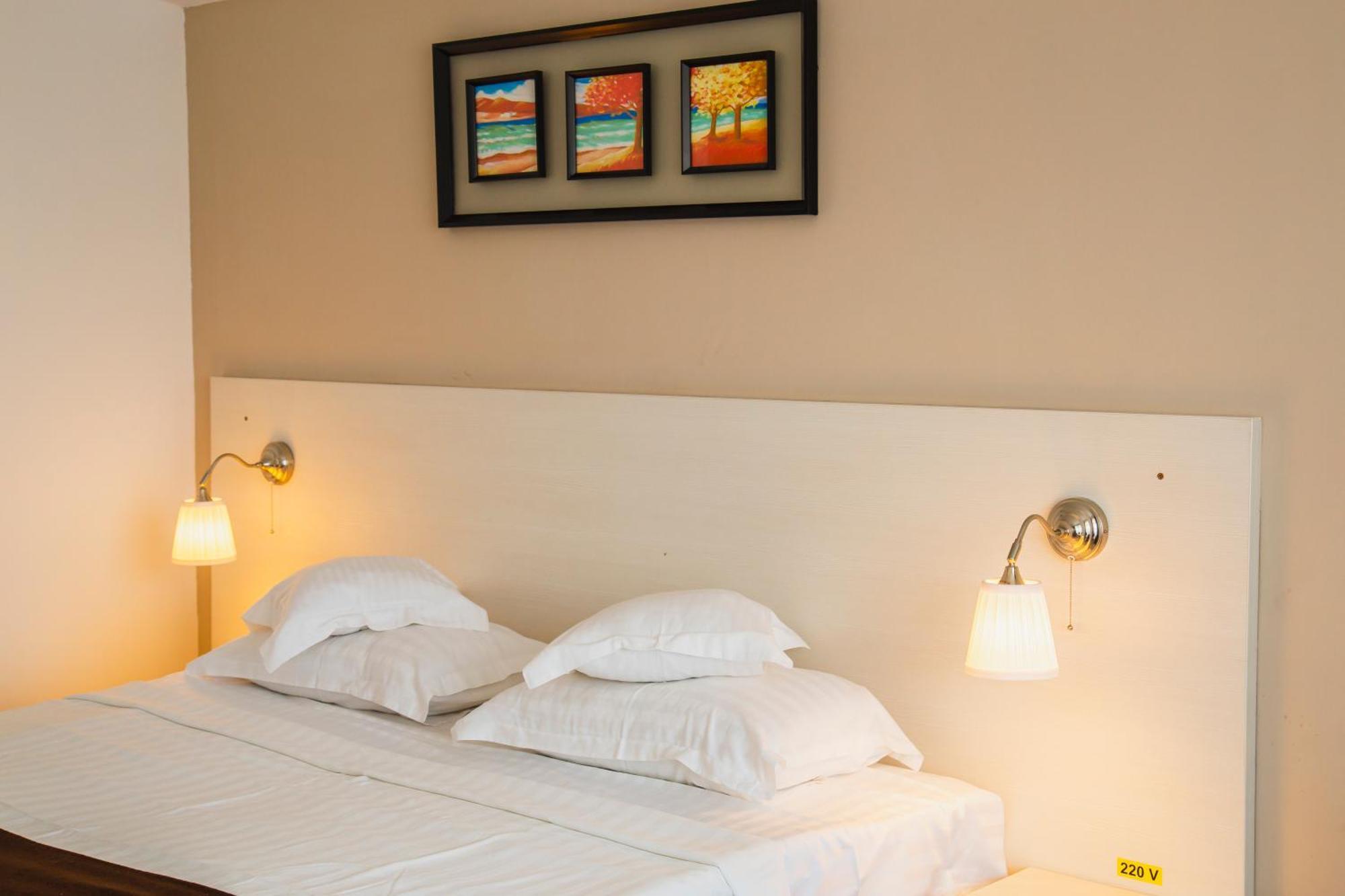 Hotel Ambasador Mamaia Ngoại thất bức ảnh