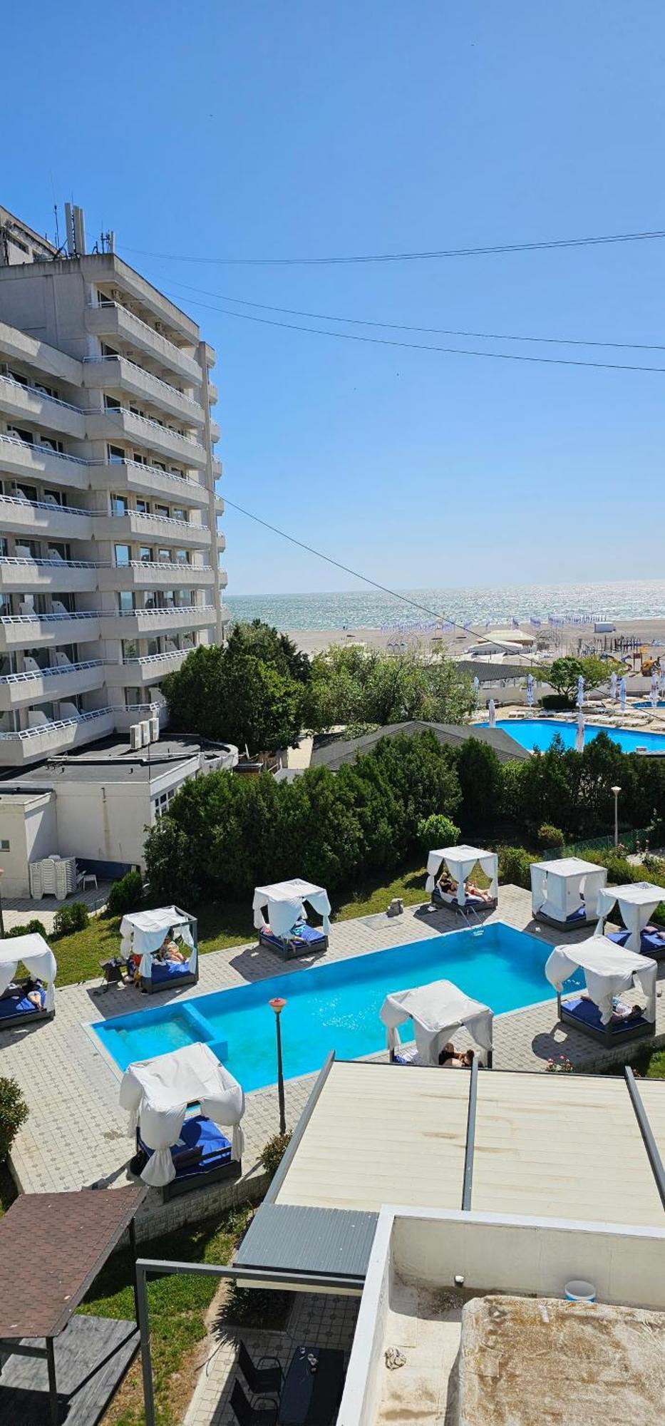 Hotel Ambasador Mamaia Ngoại thất bức ảnh