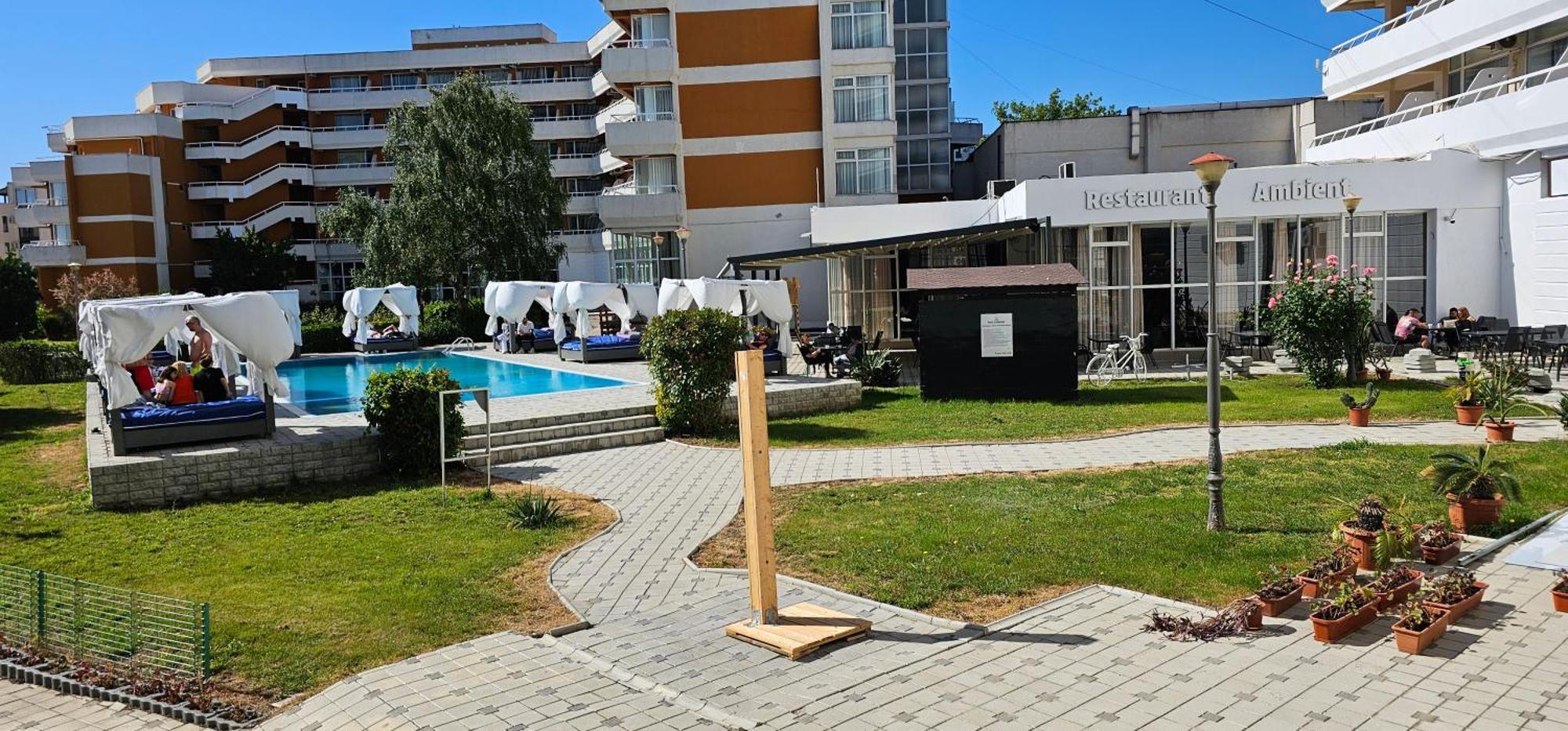Hotel Ambasador Mamaia Ngoại thất bức ảnh